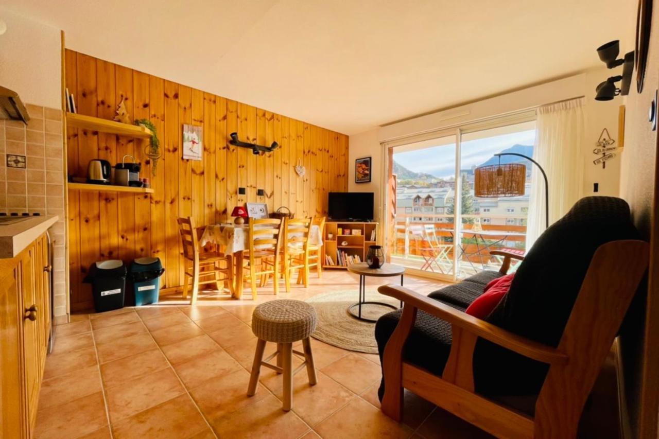 Flat Appartement 43 M With Balcony In Briancon Exterior photo