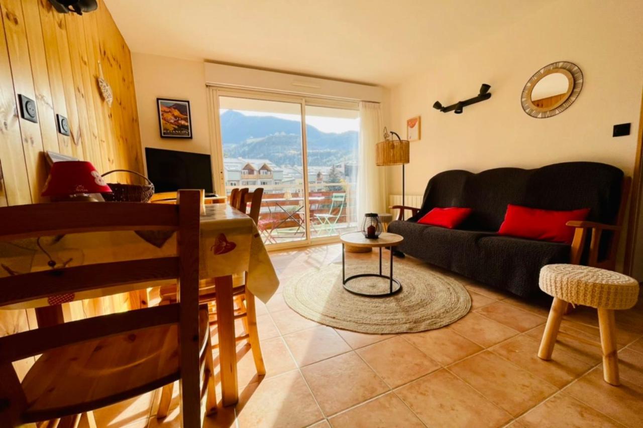 Flat Appartement 43 M With Balcony In Briancon Exterior photo